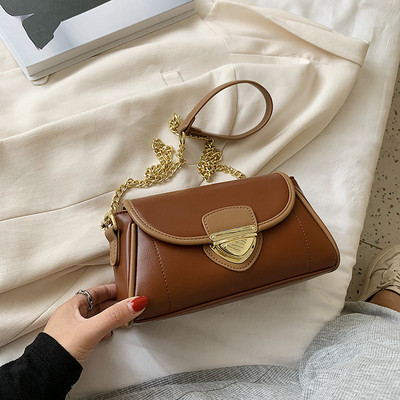 Modern női táska eko bőrből, csattal