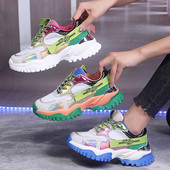 Női színes tornacipő durva talppal