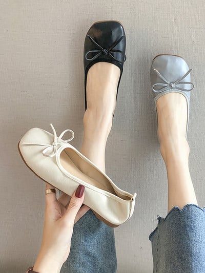 Μοντέρνα γυναικεία παπούτσια με κορδέλα και επίπεδη σόλα