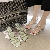 Moderne ženske papuče s ušicama i debelom petom