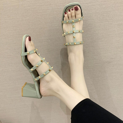 Moderne ženske papuče s ušicama i debelom petom