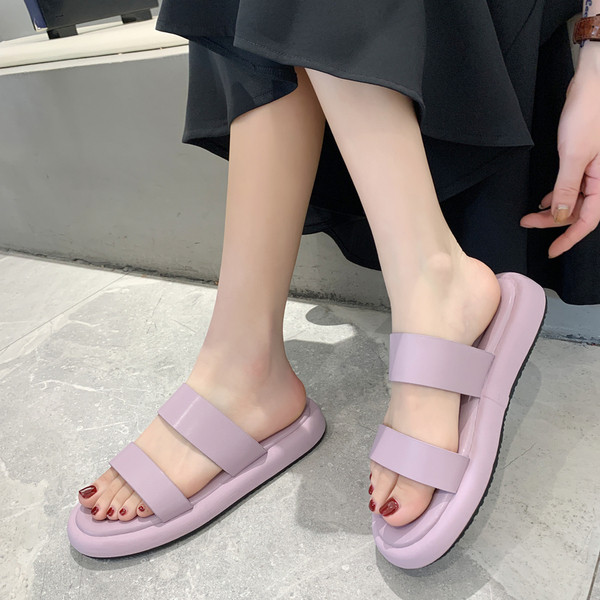 Lapos talpú női papucs