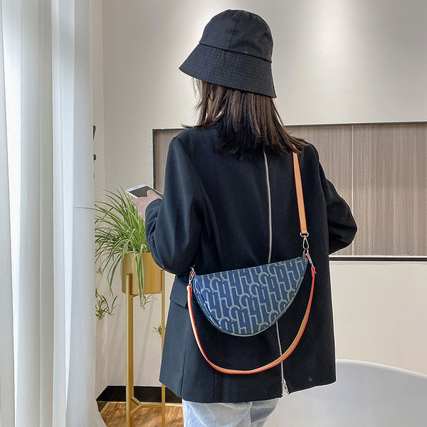 Asimetrični model ženske gornje torbe