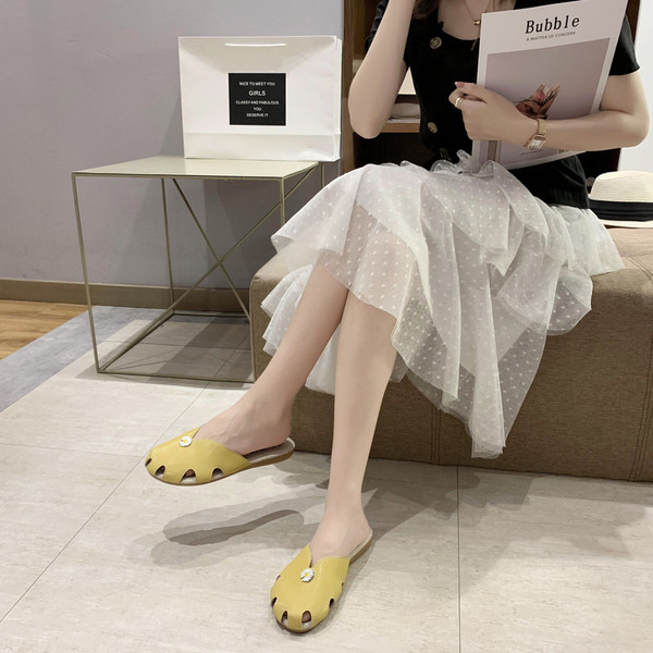 Modern női zárt papucs 3D virággal