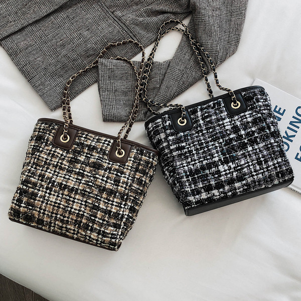 Modernus moteriškas languotas krepšys ilga rankena