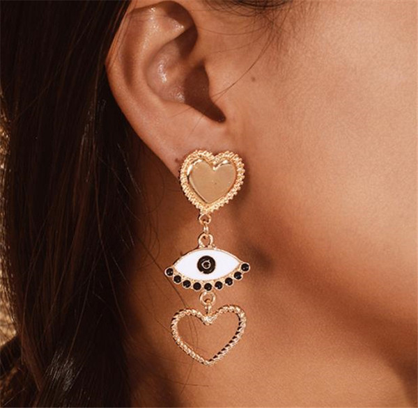 Függő szív alakú fülbevaló