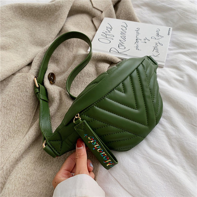 Modern női válltáska tiszta modell