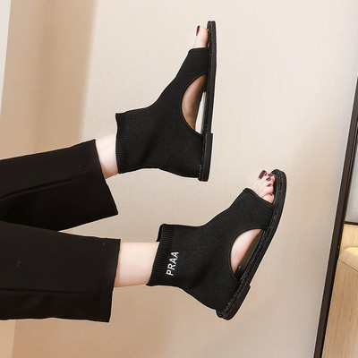 Lapos talpú, fekete női szandál