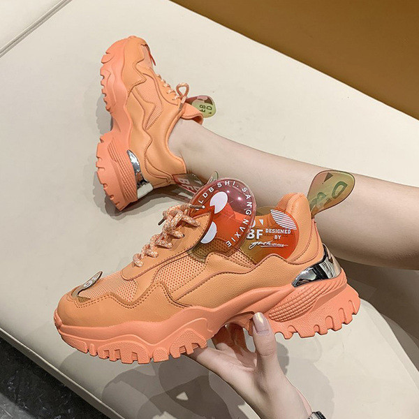 Hit modern női tornacipők színes talppal