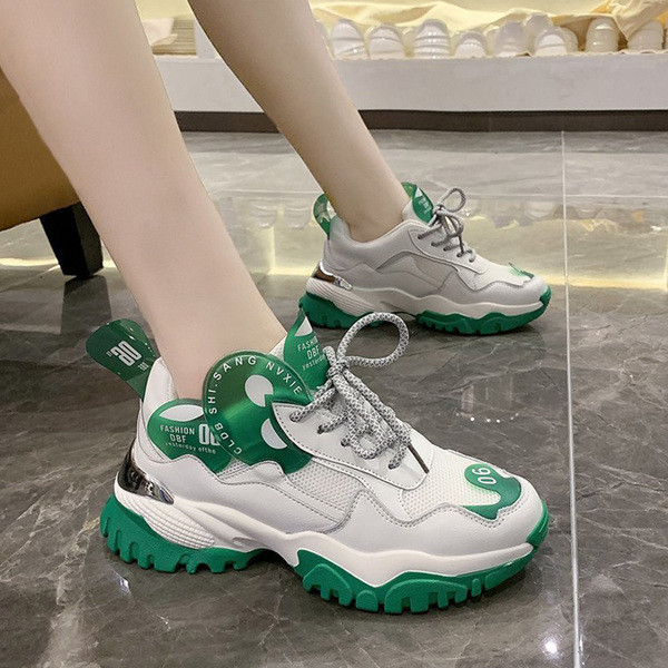 Hit modern női tornacipők színes talppal