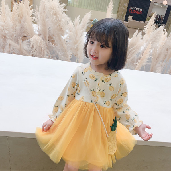 Modern, hosszú ujjú, tüll gyerekruha