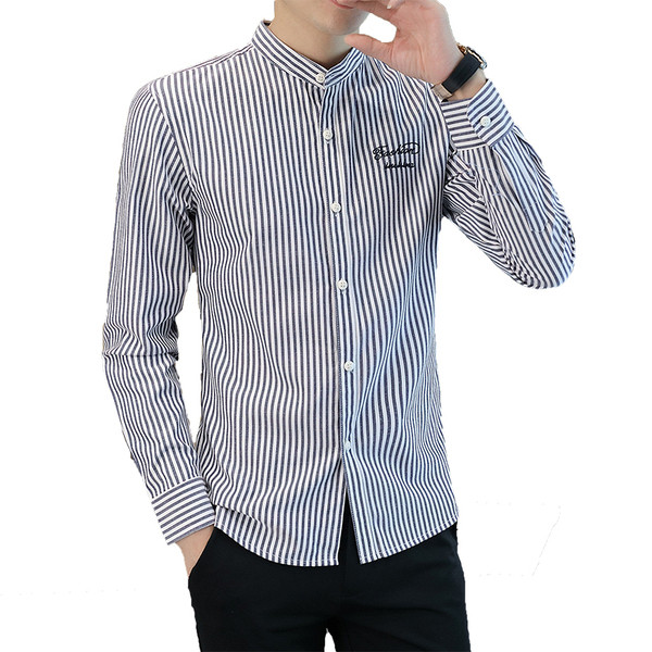 Prugasta muška košulja s niskim ovratnikom i vezom