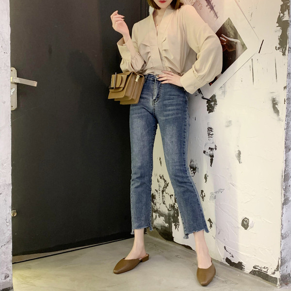 Modern női papucs műbőrből - hegyes modell