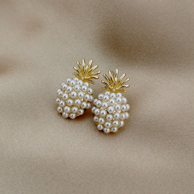 Mūsdienīgi sieviešu auskari ananāsa formā