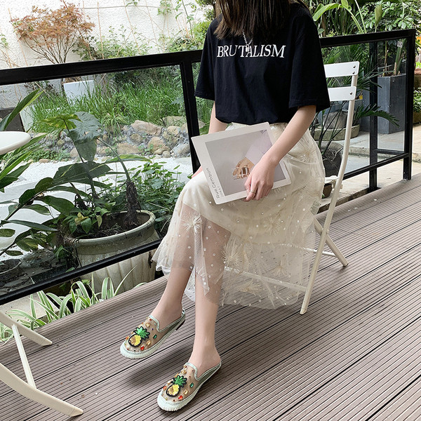 Modern női papucs hálóval, flitterekkel és kövekkel