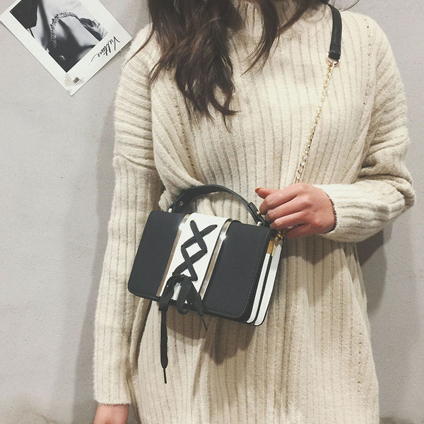 Dabartinis moteriškas kvadrato formos krepšys su raišteliais