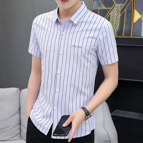 Prugasta muška košulja s kratkim rukavima i gumbima