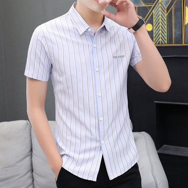 Prugasta muška košulja s kratkim rukavima i gumbima