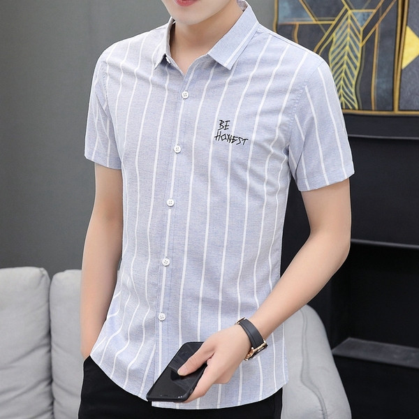 Meeste vabaaja särk tikandite ja lühikeste varrukatega