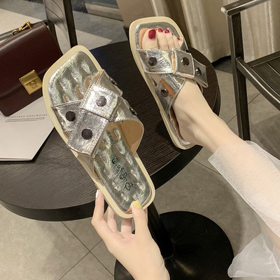 Retro női papucs műbőrből