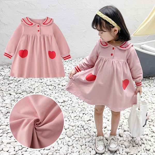 Rudeninė vaikiška suknelė ilgomis rankovėmis ir aplikacijomis