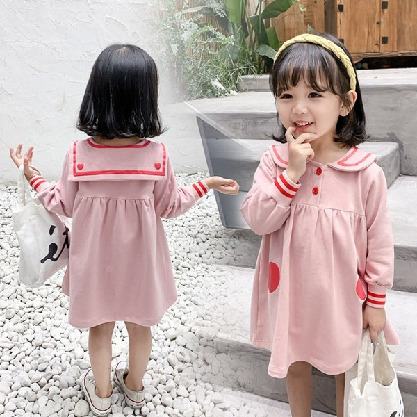 Rudeninė vaikiška suknelė ilgomis rankovėmis ir aplikacijomis