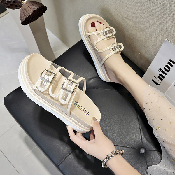 Moodsad läbipaistva osa ja pandlaga naiste sussid