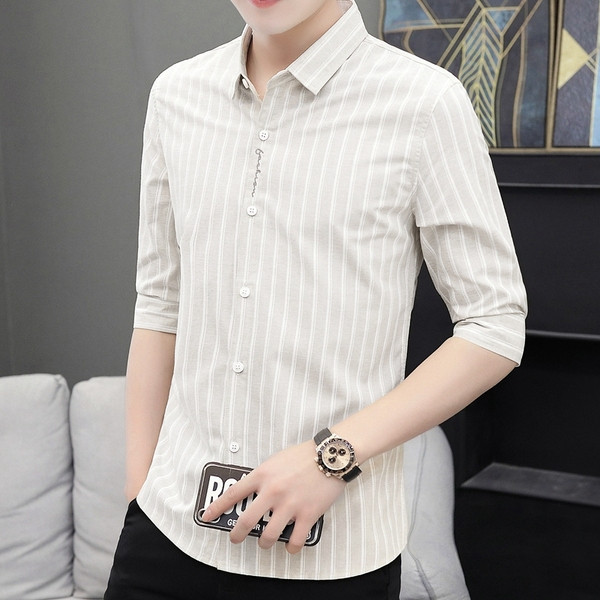 Aktuális férfi ing 3/4-es ujjal és klasszikus gallérral