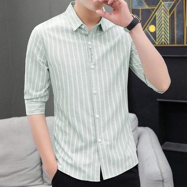 Aktuális férfi ing 3/4-es ujjal és klasszikus gallérral