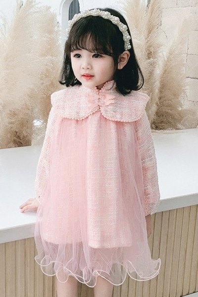 Stílusos gyerekruha lányoknak hosszú ujjal és tüllből