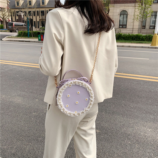 Modern női kerek táska dekorgyöngyökkel