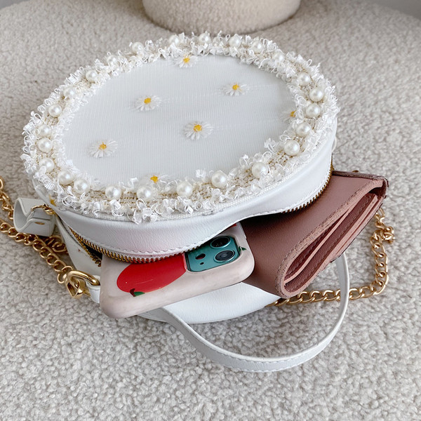 Modern női kerek táska dekorgyöngyökkel