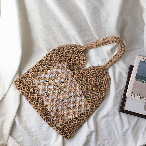 Įprastas moteriškas megztas krepšio platus modelis