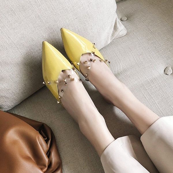 Elegantiškos moteriškos šlepetės su kulnu ir akutėmis