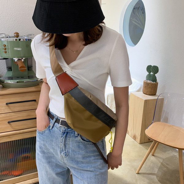 Női napi táska derékra és vállra