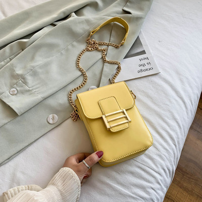 Aktuális női mini táska eco bőrből, csattal