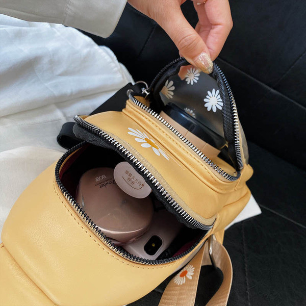 Női mindennapi válltáska virágmintával