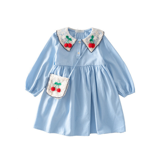 Új modell gyerekruha klasszikus gallérral és táskával