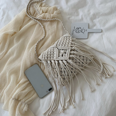 Hétköznapi női kötött táska hosszú füllel
