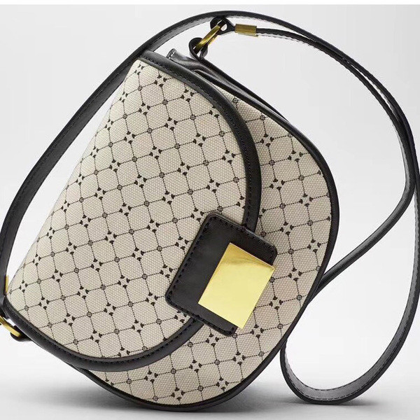 Új modell eko bőrből készült női táska fém díszítéssel