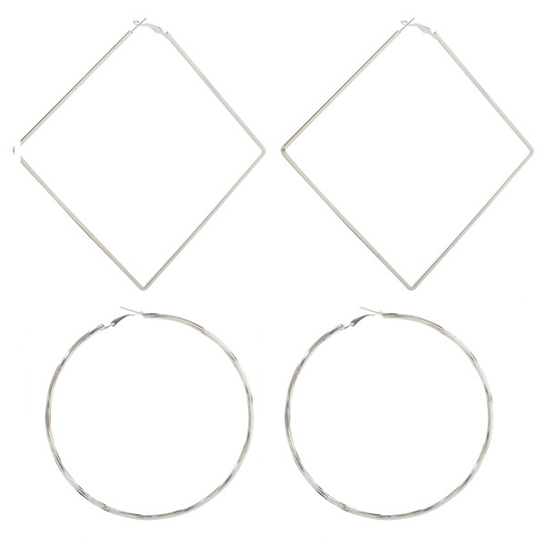 Dabartiniai dviejų modelių moteriški auskarai