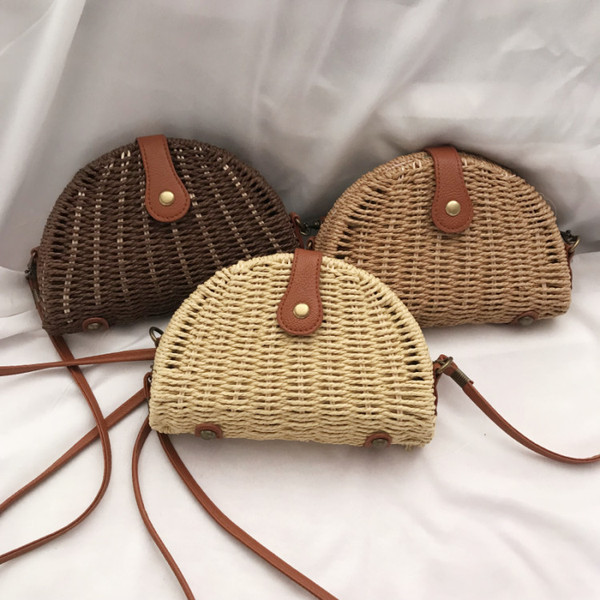 Moderni moteriška rankinė per petį ilga rankena