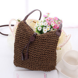 Moteriškas laisvalaikio rankinės platus modelis su kaklaraiščiais