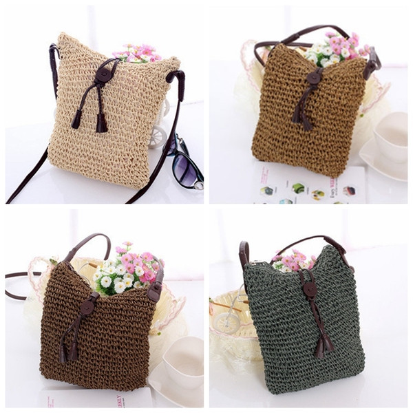 Moteriškas laisvalaikio rankinės platus modelis su kaklaraiščiais