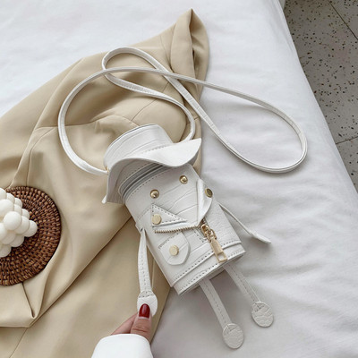 Modern női táska eko bőrből, fém elemekkel