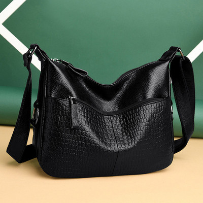 Moderni moteriška rankinė iš eko odos su ilga rankena ir užtrauktuku