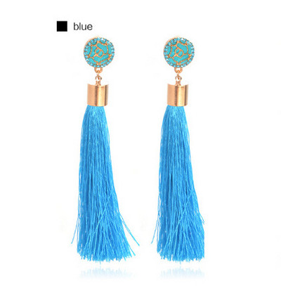 Modern hosszú fülbevaló bojttal