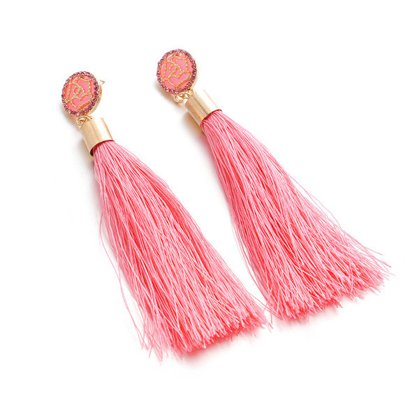 Modern hosszú fülbevaló bojttal