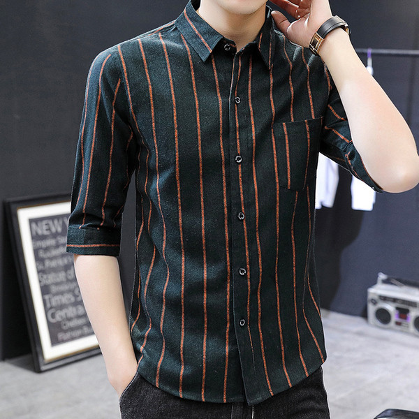 Modern férfi ing zsebbel és 3/4-es ujjal