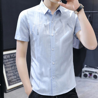 Férfi ing rövid ujjal és klasszikus gallérral